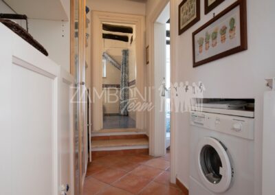 Via-Appia-Antica-Terracina-Villa-Artistica