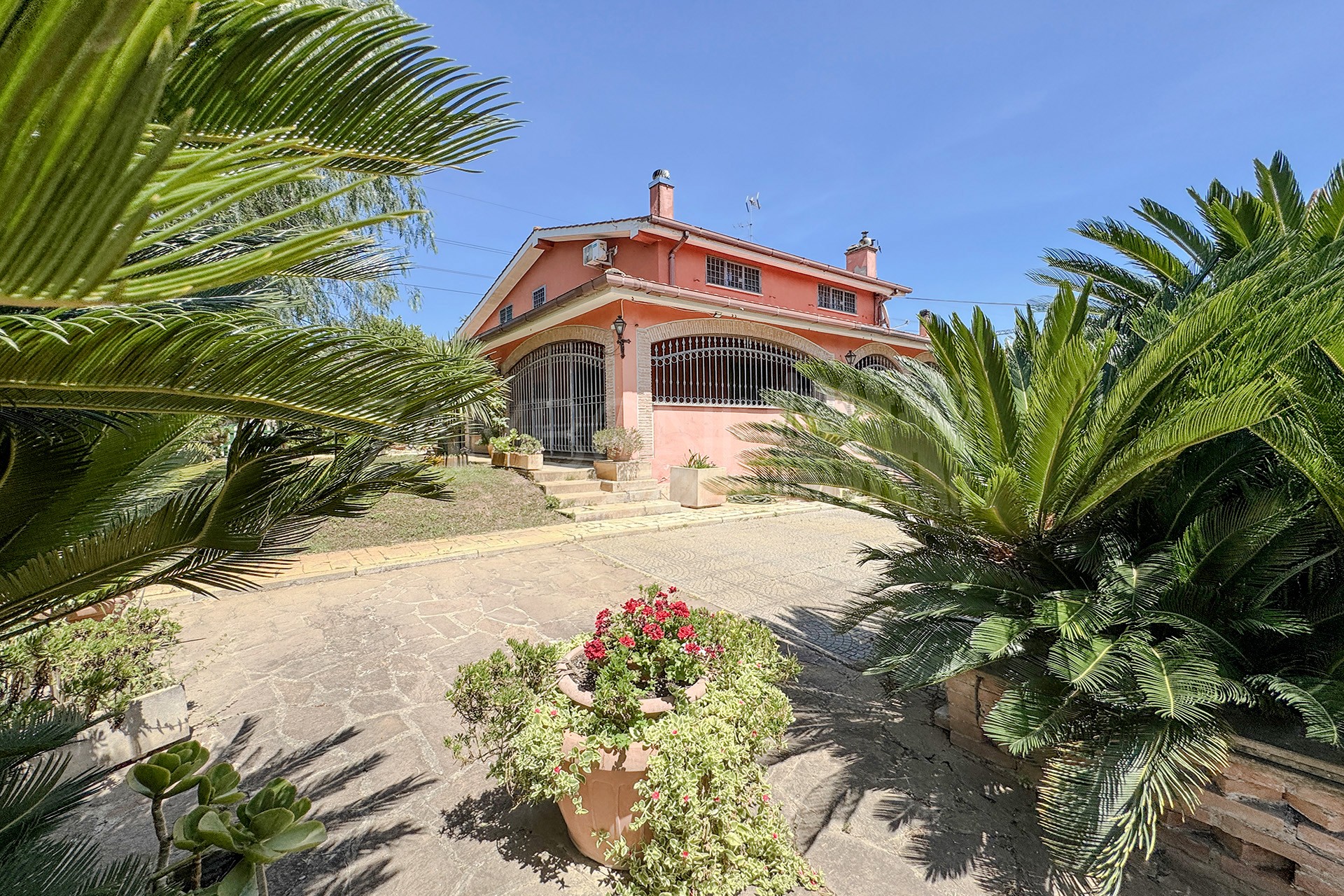 VILLA-TRIFAMILIARE-CON-GIARDINO-PRIVATO–TRIGORIA-ALTA-VIA-AIETA (1)